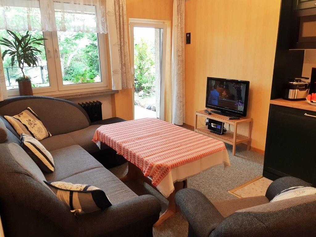 Ferienwohnung Petronela Waren  Esterno foto